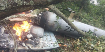 സംയുക്ത സൈനിക മേധാവി സഞ്ചരിച്ച സൈനിക ഹെലികോപ്റ്റർ തകർന്നു വീണു ; നാലു മരണം