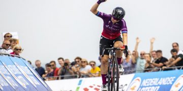 പരിശീലനത്തിനിടെ അപകടം ; സൈക്ലിസ്റ്റ് ആമി പീറ്റേഴ്സ് ശസ്ത്രക്രിയക്ക് ശേഷം കോമയില്‍