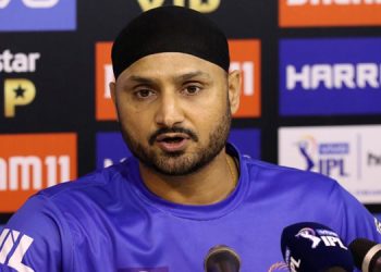 ഹര്ഭജന് സിംഗ് ക്രിക്കറ്റില് നിന്ന് വിരമിച്ചു