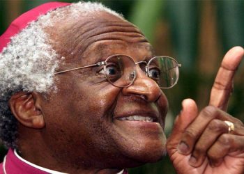 നൊബേല് ജേതാവ് ആര്ച്ച് ബിഷപ് ഡെസ്മണ്ട് ടുട്ടു അന്തരിച്ചു