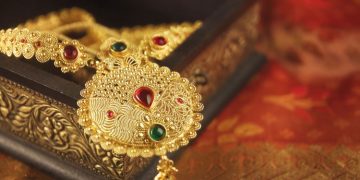 പിന്നോട്ടില്ലെന്ന് ആവർത്തിച്ച് സ്വർണം :  ഇന്നത്തെ സ്വർണ വില കുതിച്ചുയർന്നു