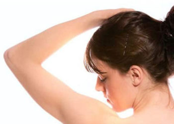 ശരീര ദുർഗന്ധം അകറ്റാൻ പരീക്ഷിക്കാം ഈ വഴികള്‍