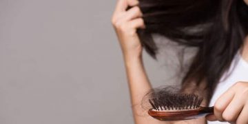 താരൻ അകറ്റാനും തലമുടി കൊഴിച്ചിൽ തടയാനും കിടിലനൊരു ഹെയര്‍ മാസ്ക്  !