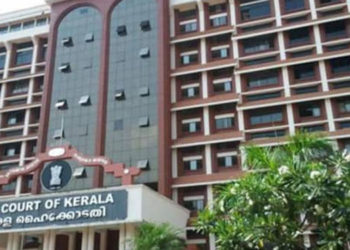 ഉത്തരേന്ത്യൻ പെൺകുട്ടിയെ പീഡിപ്പിച്ച കേസ് ;  കൈക്കൂലി ആവശ്യപ്പെട്ട എ.എസ്.ഐക്കെതിരെ കോടതി