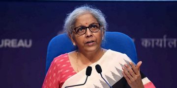 പെട്രോൾ – ഡീസൽ നികുതിയായി കേന്ദ്രം പിരിച്ചെടുത്തത് എട്ട് ലക്ഷം കോടി ; മോദി സർക്കാർ നികുതി നിരക്കുകളും വർധിപ്പിച്ചു