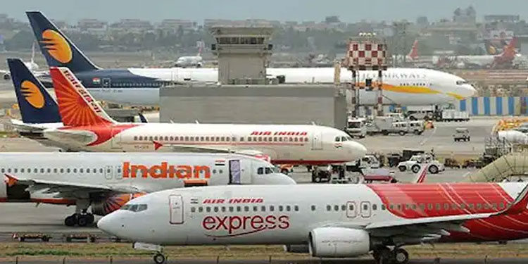 അന്താരാഷ്ട്ര വിമാന സർവീസുകൾക്കുള്ള വിലക്ക് ഒരു മാസത്തേക്ക് കൂടി നീട്ടി