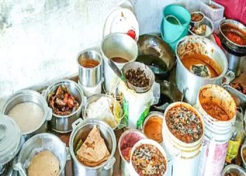 ഏറ്റുമാനൂരിലെ എട്ട് ഹോട്ടലില് നിന്ന് പഴകിയ ഭക്ഷണം പിടിച്ചെടുത്തു