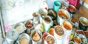 ഏറ്റുമാനൂരിലെ എട്ട് ഹോട്ടലില്‍ നിന്ന് പഴകിയ ഭക്ഷണം പിടിച്ചെടുത്തു