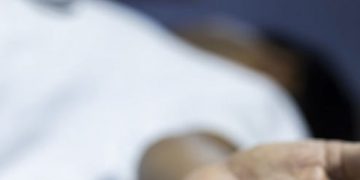 സി.ഐ.എസ്.എഫ് കോൺസ്റ്റബിൾ ട്രെയിനിൽ നിന്നും വീണു മരിച്ചു