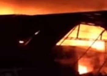 കോഴിക്കോട് കൊളത്തറയില്‍ വന്‍ തീപിടുത്തം ;  ലക്ഷക്കണക്കിന് രൂപയുടെ നാശനഷ്ടം