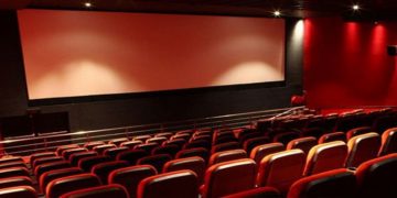 ഒമിക്രോൺ ജാ​ഗ്രത :  പത്ത് മണിക്ക് ശേഷം സിനിമ തീയേറ്ററുകളിൽ പ്രദർശനം അനുവദിക്കില്ല