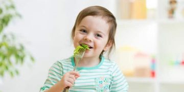 കുട്ടികള്‍ക്ക് ബുദ്ധിശക്തി വര്‍ദ്ധിപ്പിക്കാന്‍ ഈ ഭക്ഷണങ്ങൾ നൽകാം