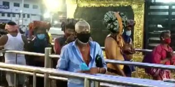 ശബരിമല തീർത്ഥാടന നിയന്ത്രണങ്ങളിൽ ഇളവ്​ ;  നീലിമല പാത ഇന്ന് പുലര്‍ച്ചയോടെ തുറന്നു