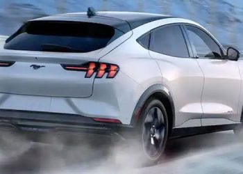 അവിശ്വസനീയമായ ആവശ്യക്കാര്‍ , ഈ വണ്ടിയുടെ ഉത്പാദനം മൂന്നിരട്ടിയാക്കാന്‍ ഫോര്‍ഡ് !