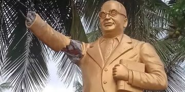 തമിഴ്നാട്ടിൽ അംബേദ്ക്കര്‍ പ്രതിമ തകർത്ത നിലയിൽ  ;  റോഡ് തടഞ്ഞ് നാട്ടുകാരുടെ പ്രതിഷേധം