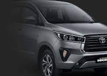 മുഖ്യമന്ത്രി പിണറായിയുടെ സുരക്ഷ അകമ്പടിക്ക് ഇനി കറുപ്പ് ഇന്നോവയും ; നാലു പുതിയ കാറുകള് വാങ്ങി