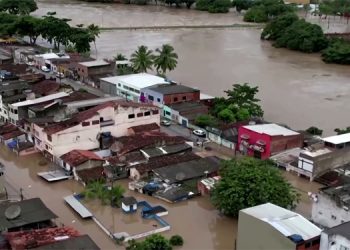 ബ്രസീലില് അണക്കെട്ടുകള് തകര്ന്നു ; മുന്നറിയിപ്പു നല്കി
