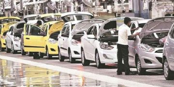 ജൈവ ഇന്ധന എന്‍ജിനുകള്‍ ആറുമാസത്തിനകം ആവിഷ്‌കരിക്കണം ; കാര്‍ കമ്പനികള്‍ക്കു കേന്ദ്ര നിര്‍ദേശം