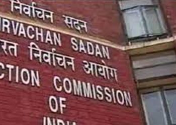 നിയമസഭ തെരഞ്ഞെടുപ്പുകൾ മാറ്റി വെക്കും ? ആരോഗ്യ സെക്രട്ടറിയുമായി തെരഞ്ഞെടുപ്പ് കമ്മീഷൻ ചർച്ച