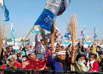 ചണ്ഡീഗഢില്‍ കന്നിയങ്കത്തില്‍ മിന്നും പ്രകടനവുമായി ആം ആദ്മി പാര്‍ട്ടി  ;  ബിജെപിക്ക് തിരിച്ചടി