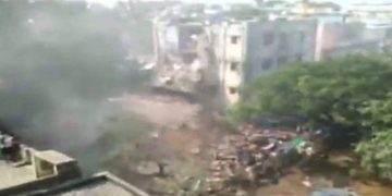 കെട്ടിടത്തില്‍ വിള്ളല്‍ ;  തമിഴ്‌നാട്ടില്‍ പാര്‍പ്പിട സമുച്ചയം തകര്‍ന്നുവീണു