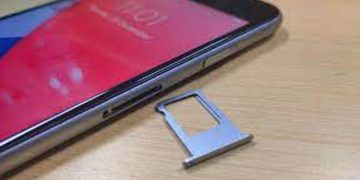 സിം കാര്‍ഡ് സ്ലോട്ട് ഇല്ലാത്ത ഐ ഫോണുകള്‍ 2022 സെപ്റ്റംബറില്‍ പുറത്തിറങ്ങും !