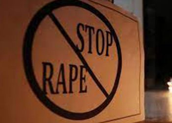 കാണാതായ അഞ്ചു വയസ്സുകാരിയുടെ മൃതദേഹം വീടിന്റെ ടെറസില്‍