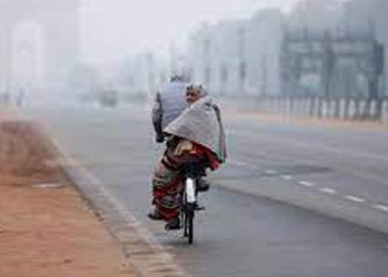 ഉത്തരേന്ത്യയിൽ ശീതതരംഗം ; ഡൽഹിയിൽ യെല്ലോ അലേർട്ട്