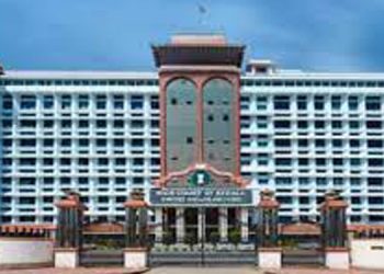 കേരള ബാർ കൗൺസിൽ അഴിമതി ;  സിബിഐ അന്വേഷണത്തിന് ഹൈക്കോടതി ഉത്തരവ് ,  ഒരുമാസത്തിനകം കേസ് കൈമാറണം