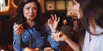 കൊളസ്ട്രോളിനെ ഭയക്കാതെ ആഹാരം കഴിക്കാം ;  ഈ കാര്യങ്ങൾ ശ്രദ്ധിച്ചാൽ മതി