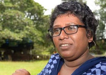 മണ്ഡലകാലത്ത് നിരന്തര ആക്രമണമെന്ന് ബിന്ദു അമ്മിണി ; ഓട്ടോയിടിച്ച സംഭവത്തിൽ വധശ്രമത്തിന് കേസ്