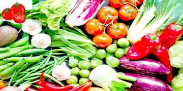 ഉൽപാദനം കുറവ് ; വില കുറയാതെ അരിയും പച്ചക്കറിയും