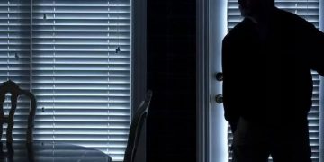 പരപ്പനങ്ങാടിയിൽ വീട്ടിൽ മോഷണം ;  സ്വർണവും പണവും നഷ്ടപ്പെട്ടു