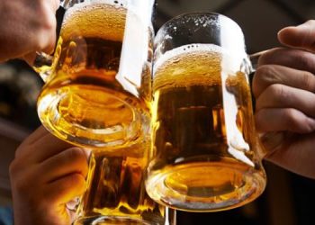 നിരോധനം ലംഘിച്ച് മദ്യപിച്ചു ; ബീഹാറിൽ ഡോക്ടർ അറസ്റ്റിൽ