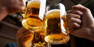 നിരോധനം ലംഘിച്ച് മദ്യപിച്ചു  ; ബീഹാറിൽ ഡോക്ടർ അറസ്റ്റിൽ