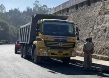 നിര്ത്തിയിട്ട ടോറസ് ലോറിയുടെ ബാറ്ററി മോഷ്ടിച്ചു ; ഒരു മാസത്തിനിടയില് പതിനഞ്ചാമത്തെ സംഭവം