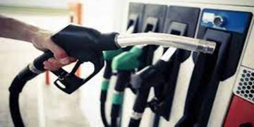 യുഎഇയില്‍ പെട്രോളിനും ഡീസലിനും വില കുറച്ചു