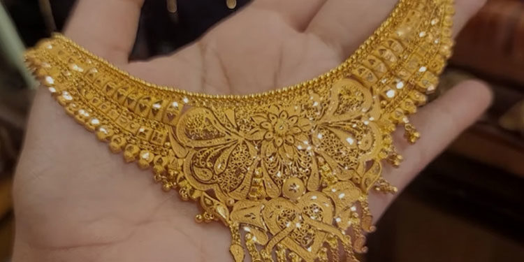 കുതിപ്പ് തുടർന്ന് സ്വർണ വില ;  ഈ മാസത്തെ ഉയർന്ന നിരക്ക്