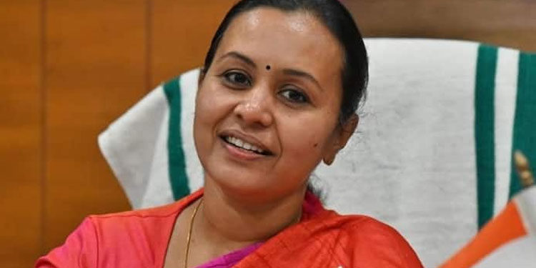 വിവാദ സർക്കുലർ പിൻവലിക്കില്ലെന്ന് ആരോഗ്യമന്ത്രി ;  രാഷ്ട്രീയ ആരോപണങ്ങൾക്ക് മറുപടി പറയില്ല