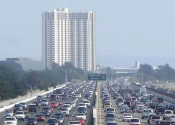 ശമ്പളം ഉള്പ്പെടെയുള്ള മാനദണ്ഡങ്ങള് പാലിക്കാത്ത പ്രവാസികളുടെ ഡ്രൈവിങ് ലൈസന്സുകള് റദ്ദാക്കുന്നു