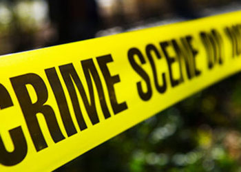 പതിനേഴുകാരൻ സഹോദരിയുടെ തലവെട്ടി ; കഴുത്തറുക്കാൻ പിടിച്ചുവച്ചത്‌ അമ്മ