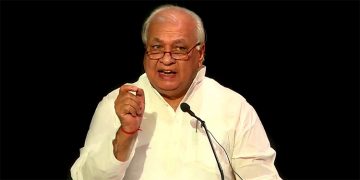 ഭരണഘടനാ സ്ഥാപനങ്ങളെ വിവാദത്തിലേക്ക് വലിച്ചിഴയ്ക്കരുത് : ഗവര്‍ണര്‍