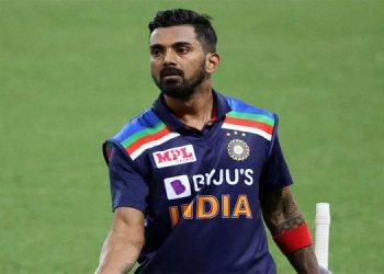 ദക്ഷിണാഫ്രിക്കയ്ക്കെതിരായ ഏകദിന പരമ്പര ; ഇന്ത്യന് ടീമിനെ കെ എല് രാഹുല് നയിക്കും