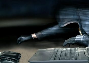 ബാങ്ക് അക്കൗണ്ട് ഫോണ്‍ നമ്പറുമായി ലിങ്ക് ചെയ്യണമെന്ന് പറഞ്ഞു വിളിച്ചു ,  അക്കൗണ്ടില്‍ നിന്ന് ലക്ഷങ്ങള്‍ തട്ടി ;  ആറ് മാസത്തിനു ശേഷം പണം കണ്ടെത്തി കോഴിക്കോട്ടെ സൈബര്‍ പോലീസ്