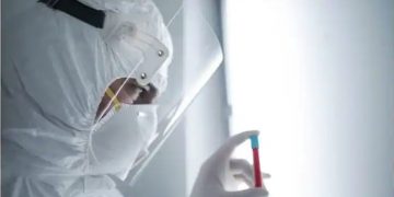 യുഎഇയില്‍ 2,813 പേര്‍ക്ക് കൂടി കൊവിഡ്  ;  മൂന്നു മരണം