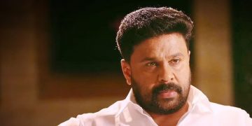 ദിലീപ് കുടുങ്ങുമോ ?  ശബ്ദരേഖയടങ്ങിയ സംവിധായകന്റെ മൊബൈൽ ഫോൺ കോടതിയിൽ