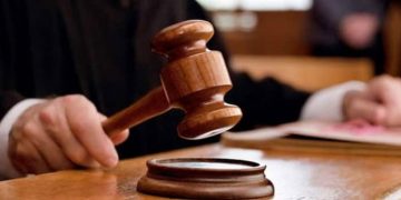 ‘ മൈ ലോര്‍ഡ് എന്ന് അഭിസംബോധന ചെയ്യരുത്  ‘  ;  അഭിഭാഷകരോട് ഒറീസ ഹൈക്കോടതി ജഡ്ജി