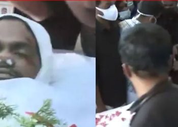 ധീരജിന് ആയിരങ്ങളുടെ അന്ത്യാഭിവാദ്യം ;   വിലാപയാത്ര കണ്ണൂരിലേക്ക് പുറപ്പെട്ടു