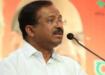 ഡി ലിറ്റ് വിവാദത്തില്‍ മുഖ്യമന്ത്രി വ്യക്തത വരുത്തണം : വി മുരളീധരന്‍