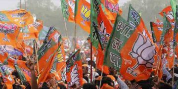 തുടര്‍ച്ചയായുള്ള രാജി ഒഴിവാക്കാന്‍ ബിജെപി കേന്ദ്ര നേതൃത്വം ഇടപെടുന്നു ; എംഎല്‍എമാരുമായി ചര്‍ച്ച